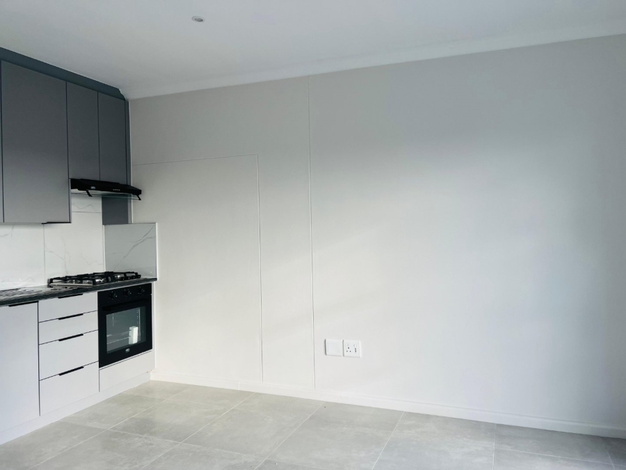 1 Bedroom Property for Sale in Table View Western Cape